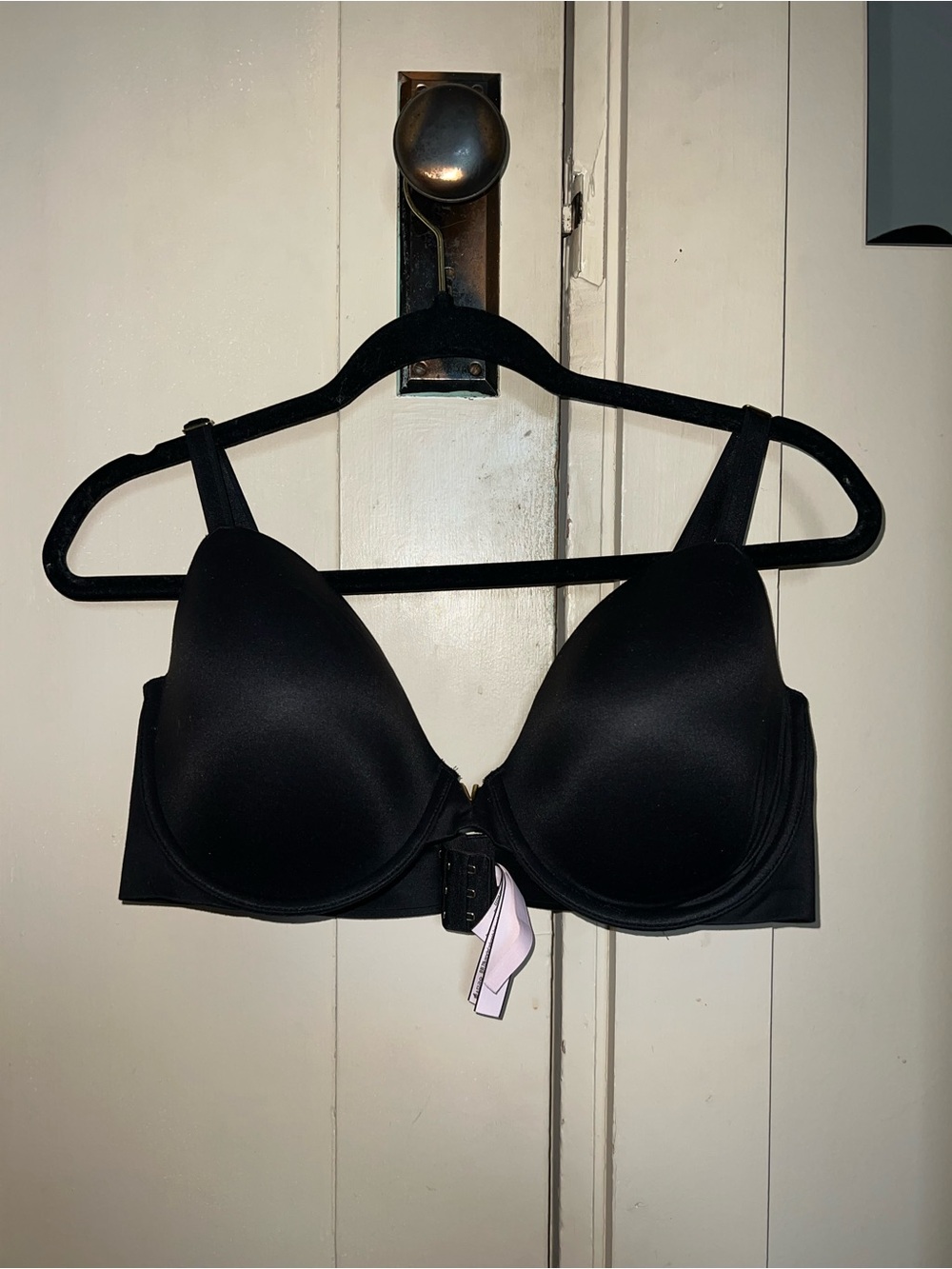 Victoria's Secret Black sleek T-Shirt Bra